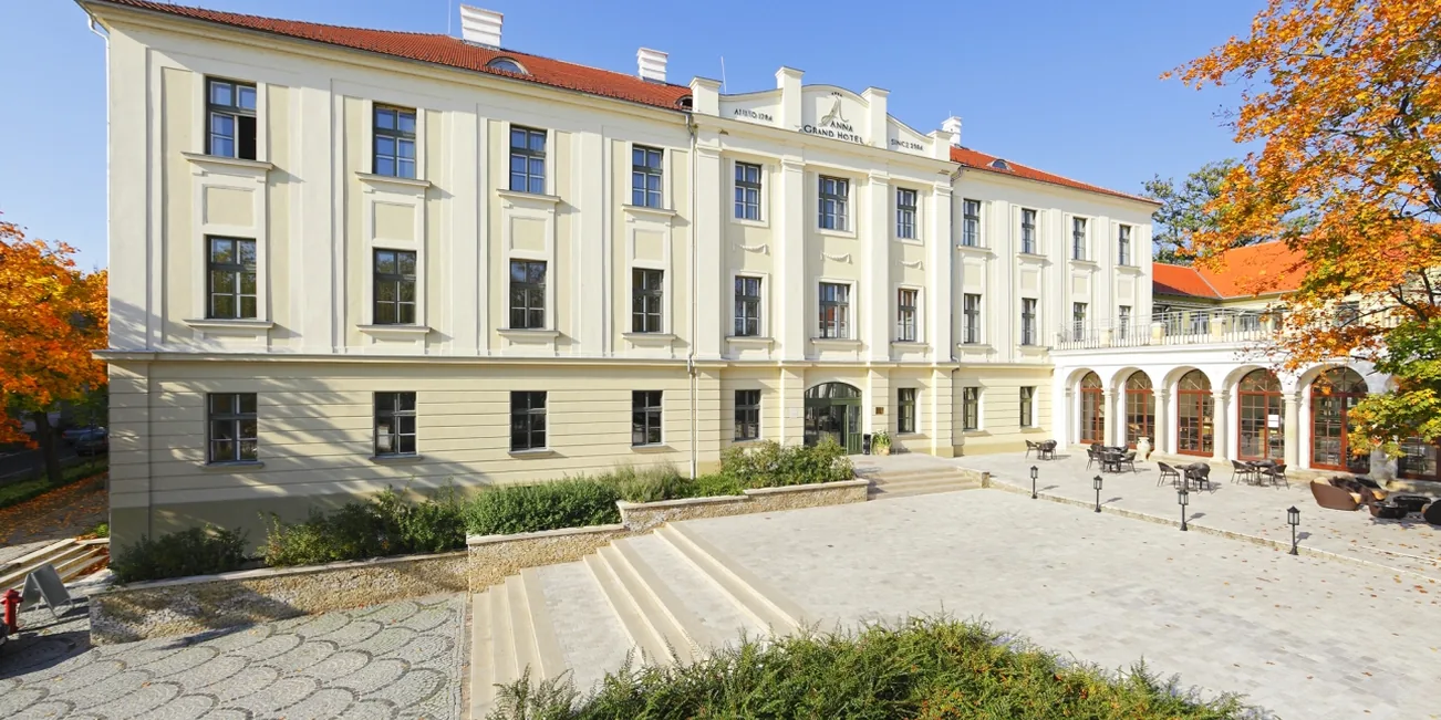 Anna Grand Hotel — a felújított épület Balatonfüreden